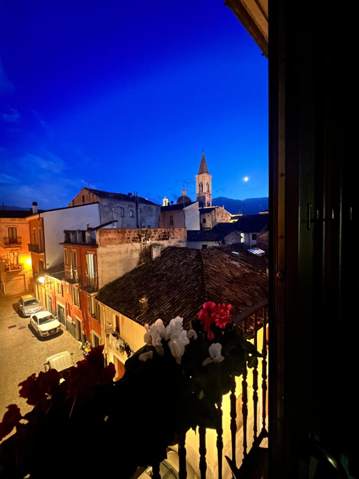 Regina D'Aragona Casa Vacanze Sulmona Exteriör bild