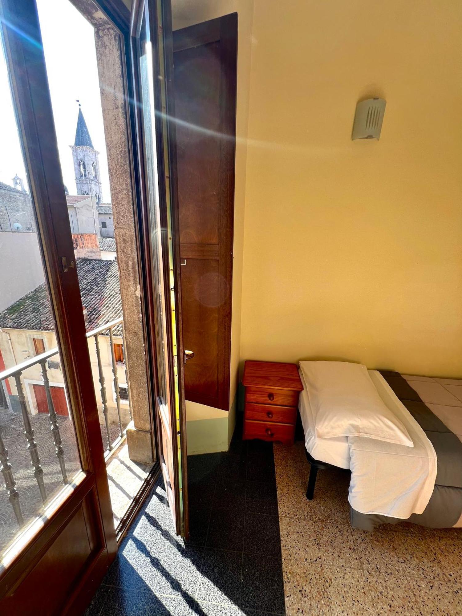 Regina D'Aragona Casa Vacanze Sulmona Exteriör bild